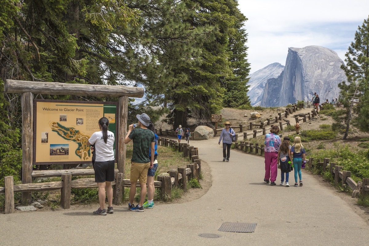 Reservation Monitoring to Preserve Resources and Quality Experiences