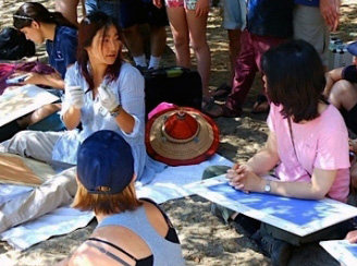 Visitors learn pastel drawing techniques during one of Molly's workshops in Yosemite Valley.