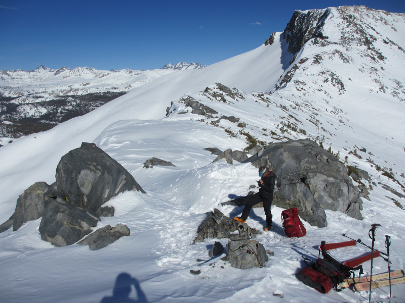 Mountains! Skis! Technical equipment! All in a day's work for the red fox research crew. Photo: Brian Malloure